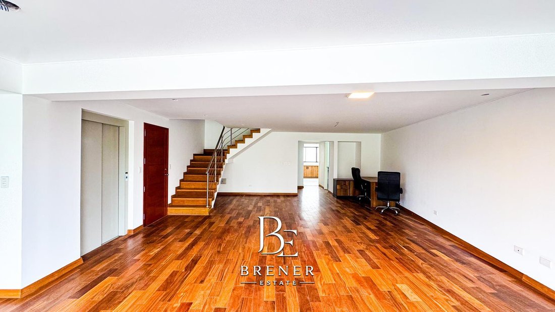 Apartment in Lima, Belarus 3 - 18470781