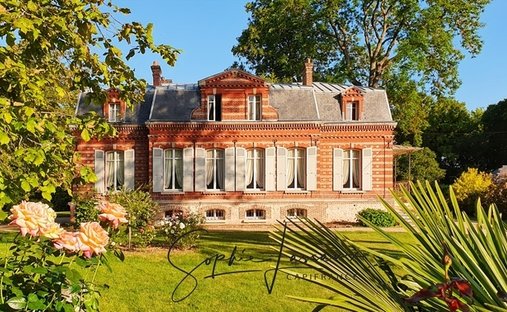 House in Bezu-Saint-Eloi, Normandy, France 1