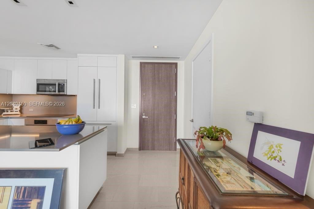 Condo in Miami, Florida, United States 4 - 18460169