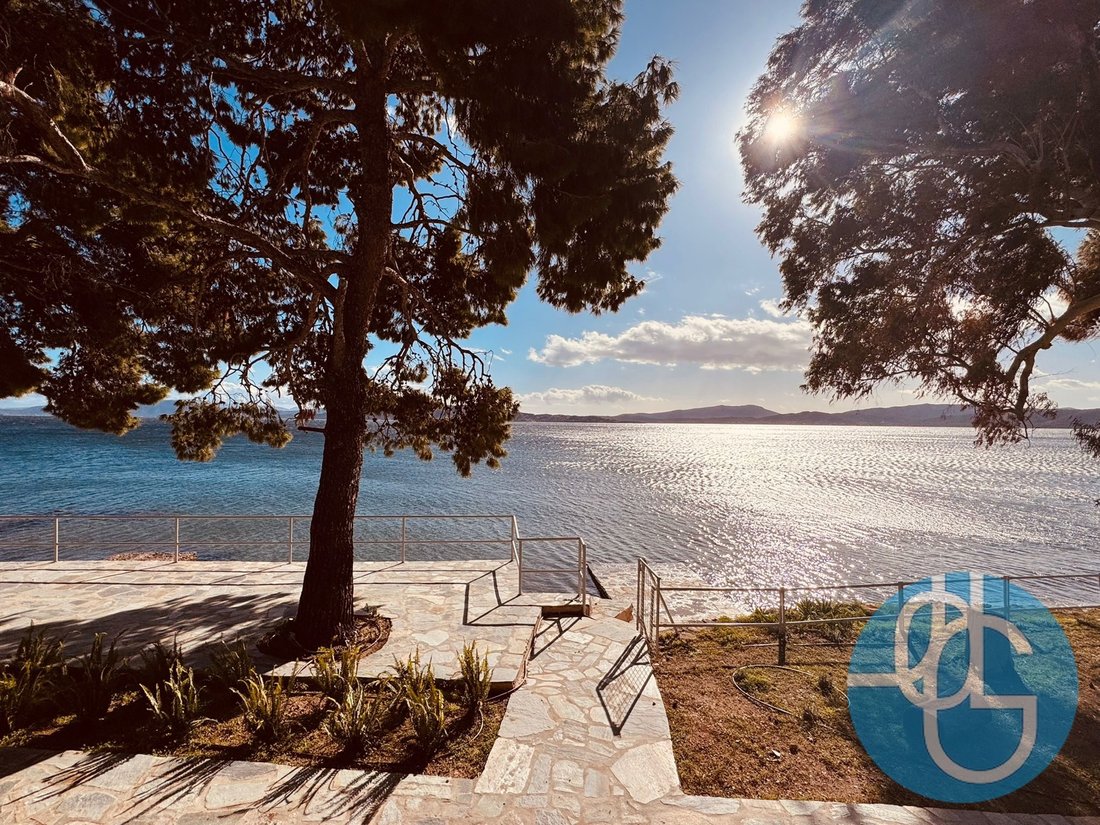 House in Nea Peramos, Attica, Greece 2 - 18463556