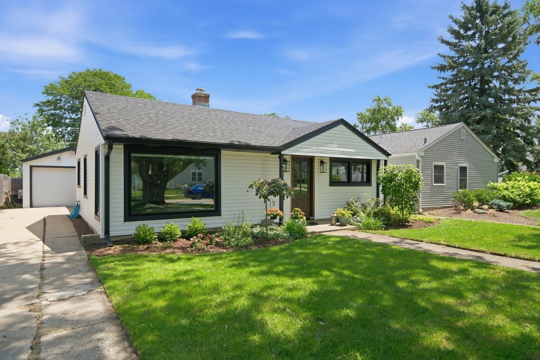 House in Prospect Heights, Illinois, United States 2 - 18463874