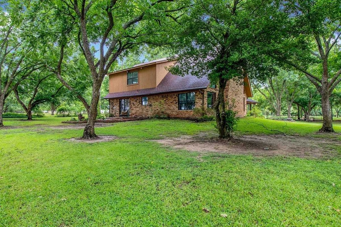 House in Tool, Texas, United States 2 - 18097538
