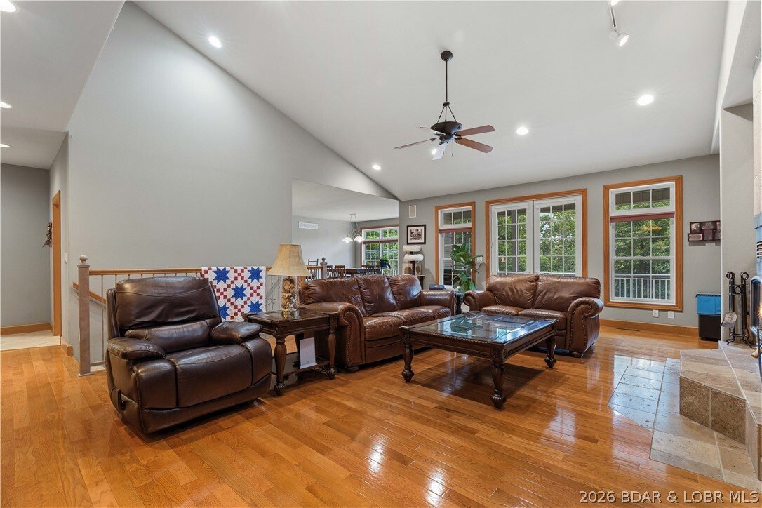House in Kaiser, Missouri, United States 4 - 18458447