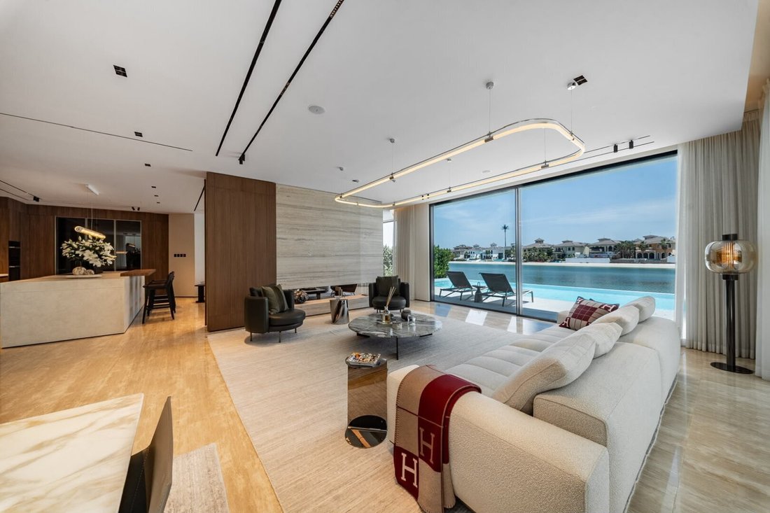 Villa in Palm Jumeirah, Dubai, United Arab Emirates 2 - 16890845