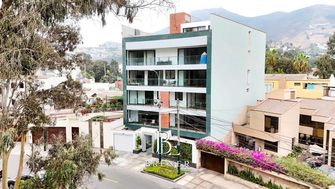 Apartment in Lima, Belarus 2 - 18470781