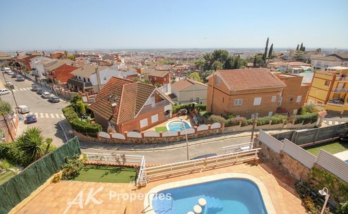 Haus in Viladecans, Katalonien, Spanien 1