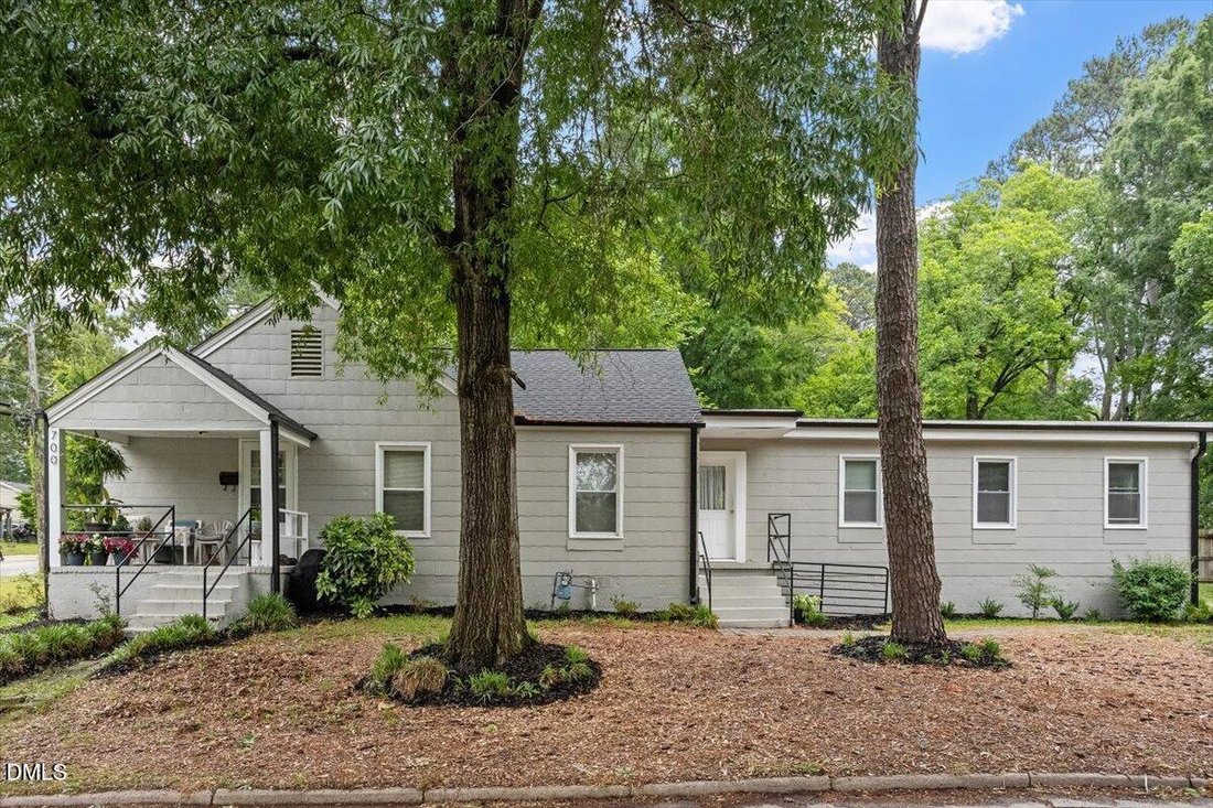 Farm Ranch in Raleigh, North Carolina, United States 1 - 18456630