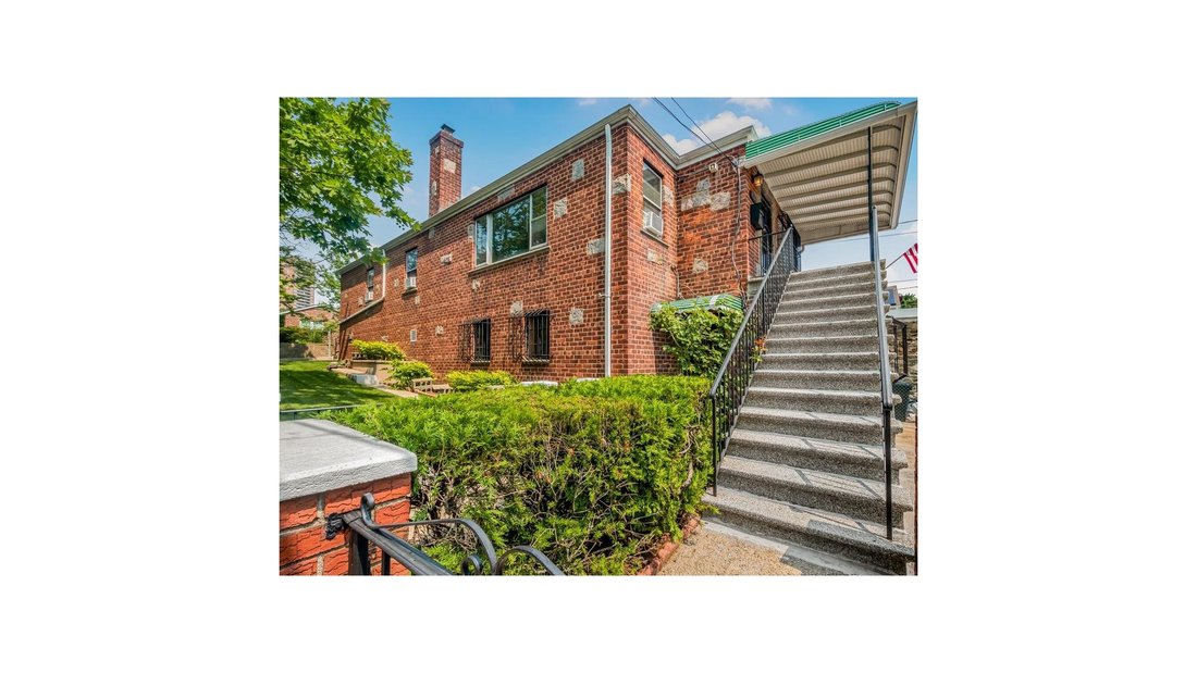 House in New York, New York, United States 4 - 18460338