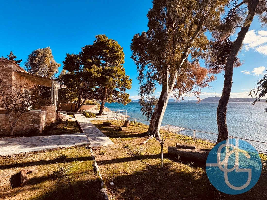 House in Nea Peramos, Attica, Greece 1 - 18463556