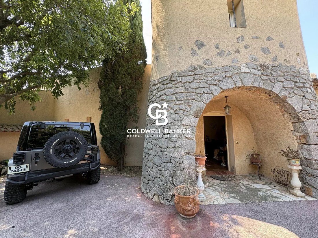 Villa in Carqueiranne, Provence-Alpes-Côte d'Azur, France 5 - 18457451