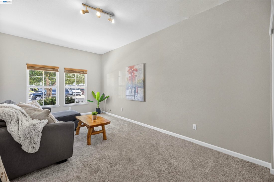 House in Tracy, California, United States 3 - 18463981