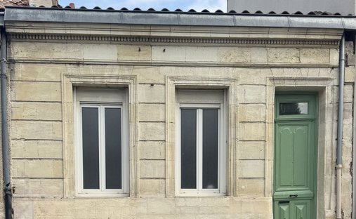 House in Hôtel de Ville-Quinconce-Saint Seurin-Fondaudège, Bordeaux, France 1