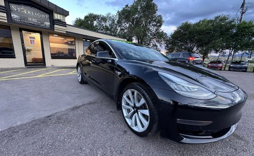 2018 Tesla Model 3 Mid Range Sedan 4D in Colorado springs, CO, United States 1