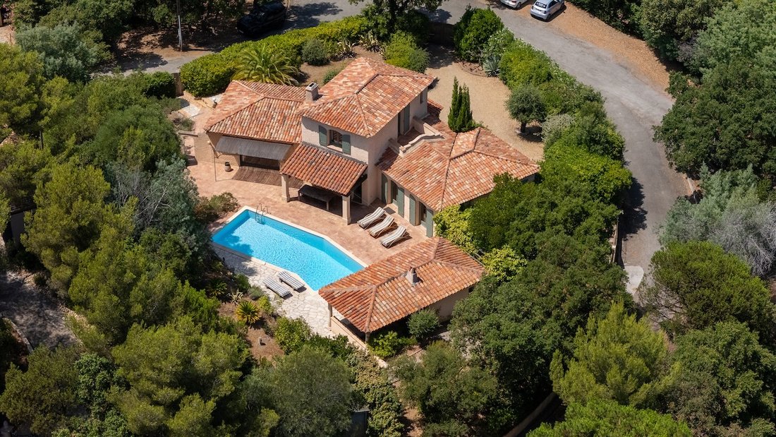 House in La Croix-Valmer, Provence-Alpes-Côte d'Azur, France 2 - 18457564