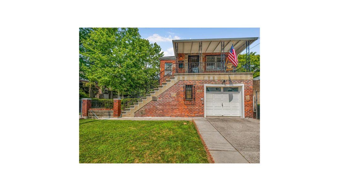 House in New York, New York, United States 2 - 18460338