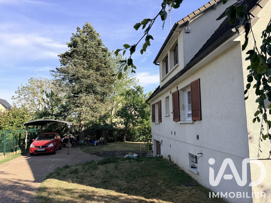 House in Varennes-Jarcy, Ile-de-France, France 4 - 18471401