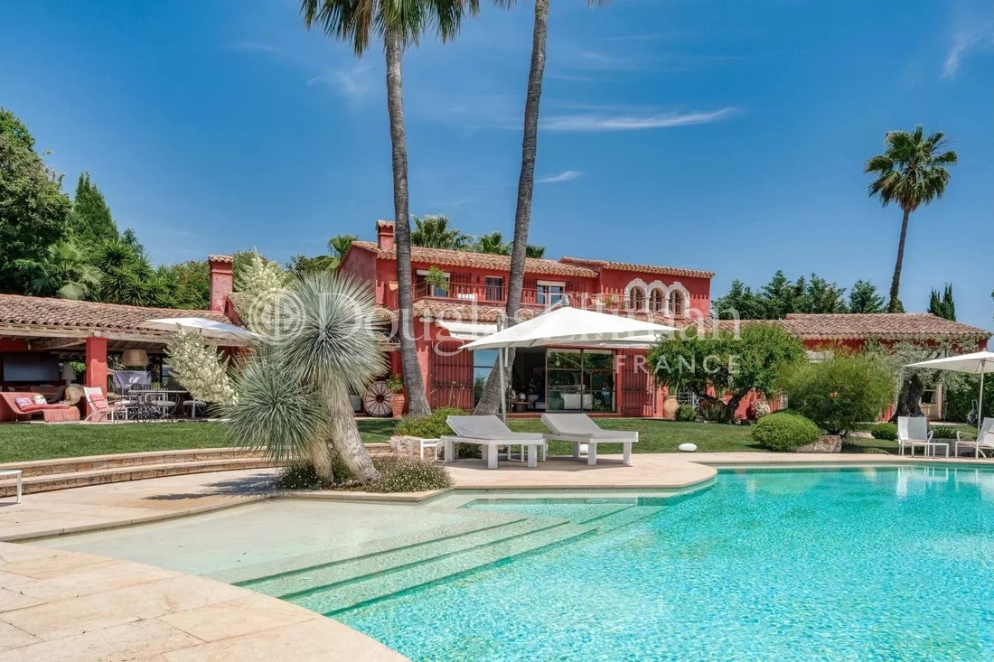 Villa in Mougins, Provence-Alpes-Côte d'Azur, France 4 - 18457454