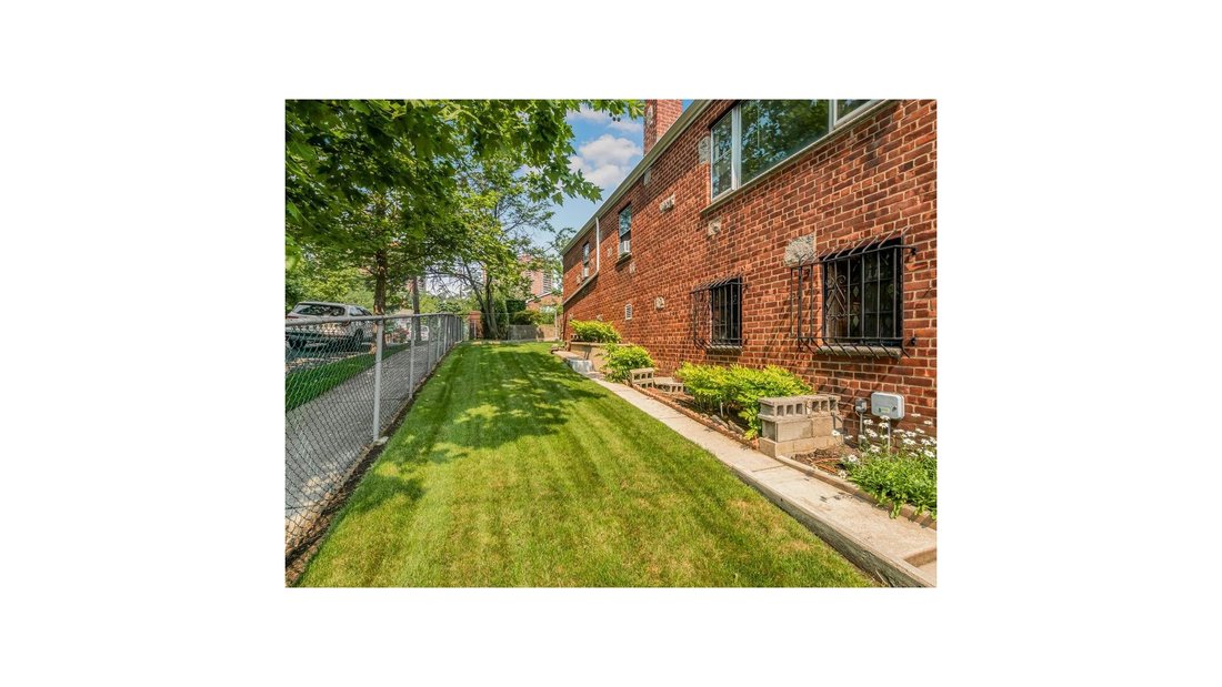 House in New York, New York, United States 3 - 18460338