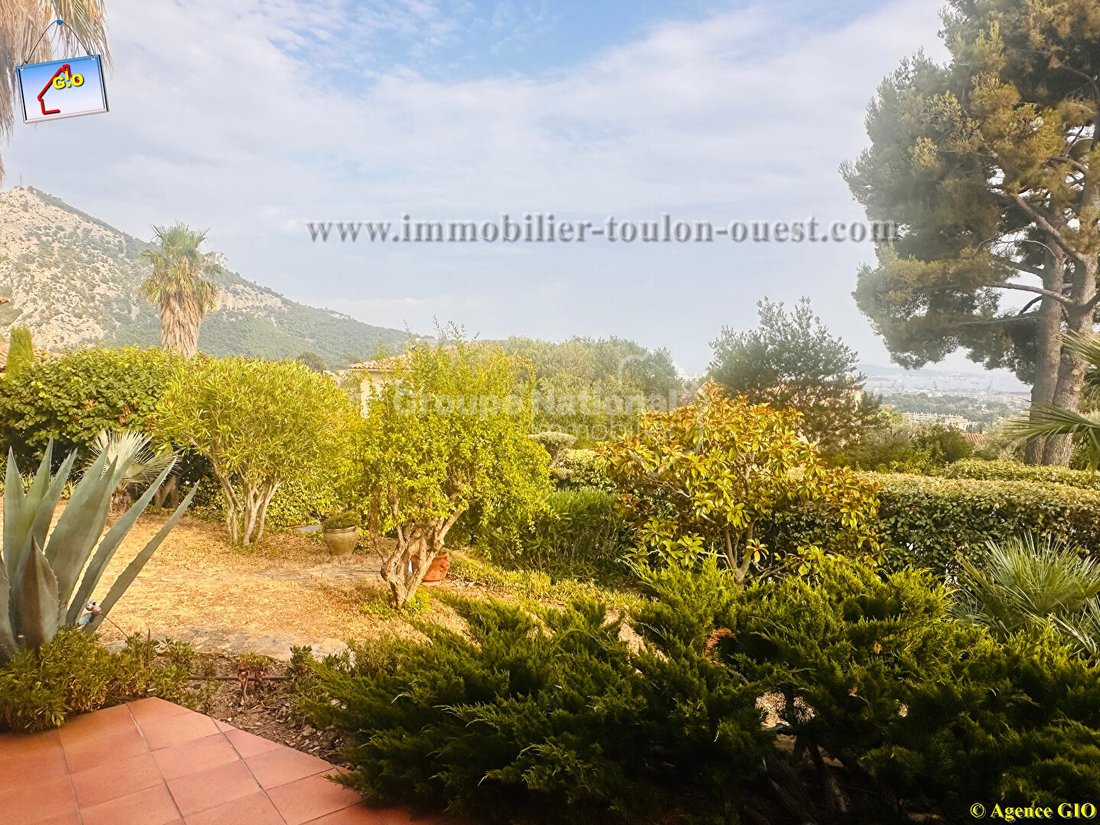 Villa in Le Faron-Fort-Rouge, Toulon, France 2 - 18448383