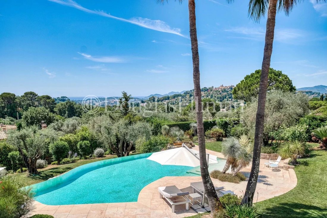 Villa in Mougins, Provence-Alpes-Côte d'Azur, France 3 - 18457454
