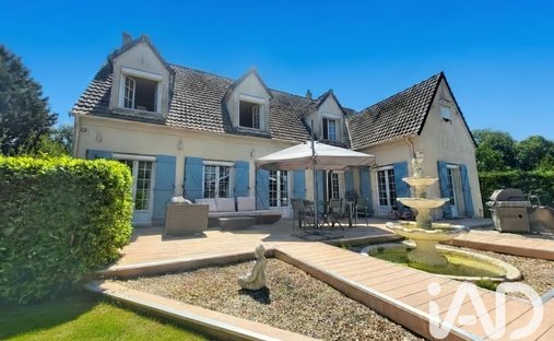 House in Seraincourt, Ile-de-France, France 1