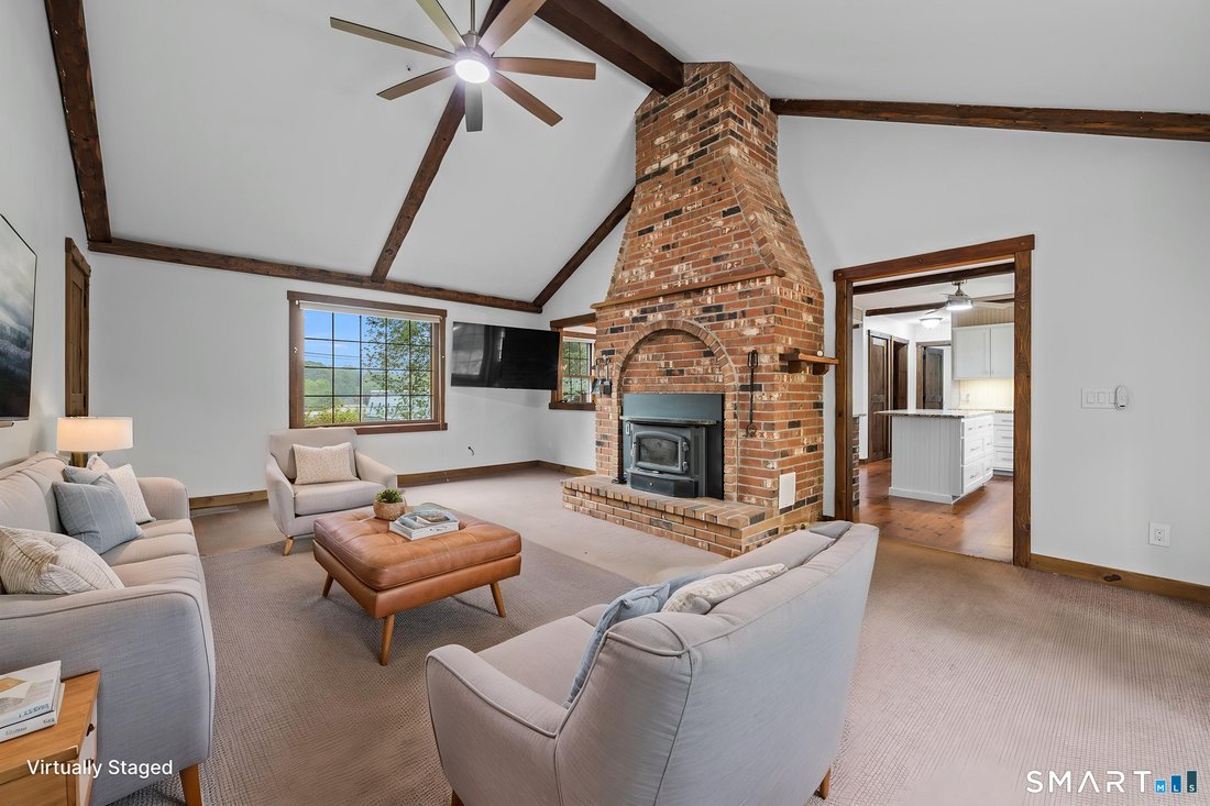 House in Stratford, Connecticut, United States 4 - 18458394