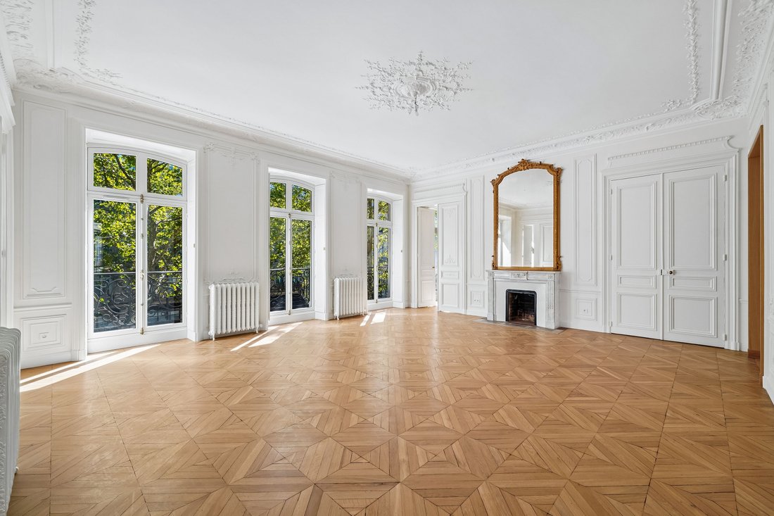 Apartment in Elysées-Madeleine, Paris 8e Arrondissement, Paris 2 - 18457136
