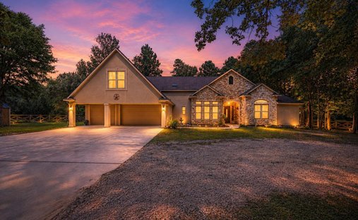 House in Montgomery, Texas, United States 1
