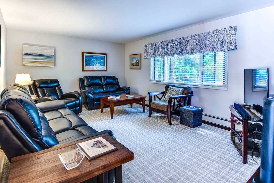 Farm Ranch in East Hampton, New York, United States 5 - 18455950