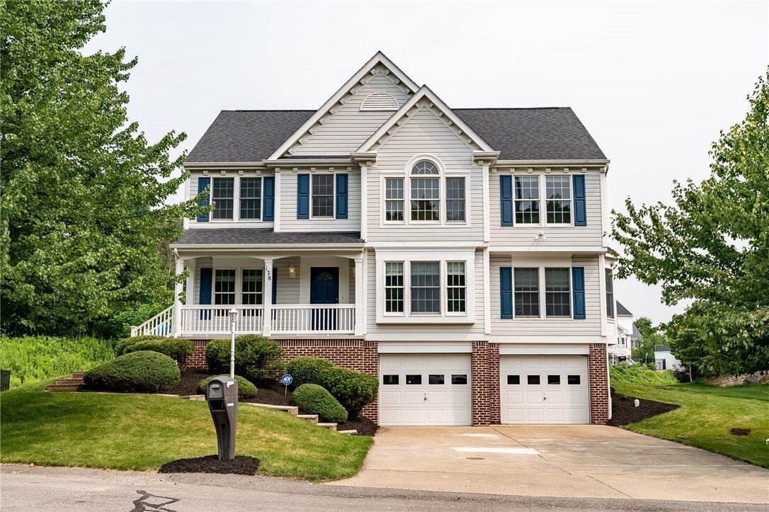 House in West View, Pennsylvania, United States 1 - 18456012