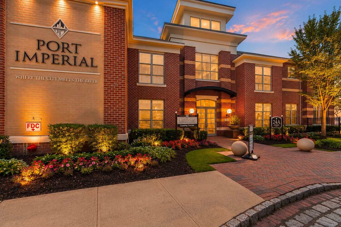 Condo in Guttenberg, New Jersey, United States 2 - 18472288