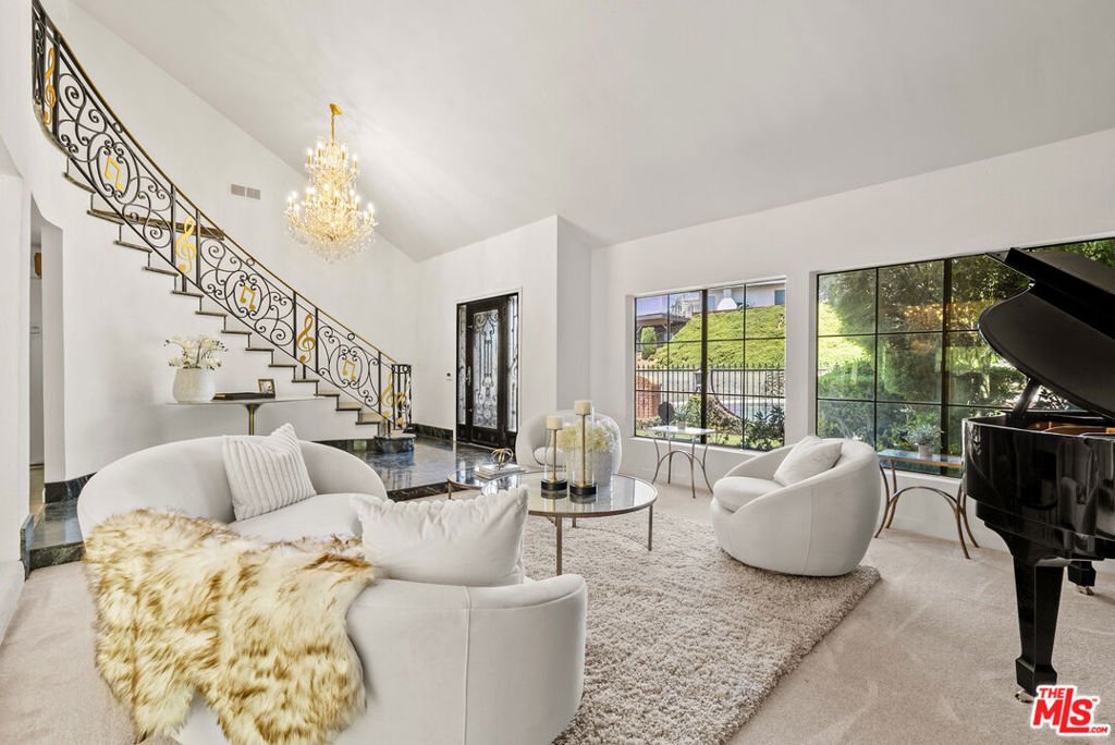 House in Los Angeles, California, United States 4 - 18462429