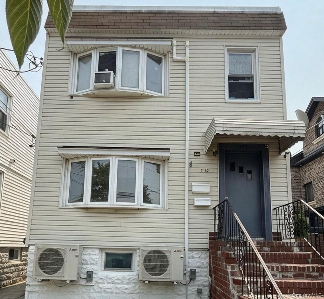 House in New York, New York, United States 2 - 18455540
