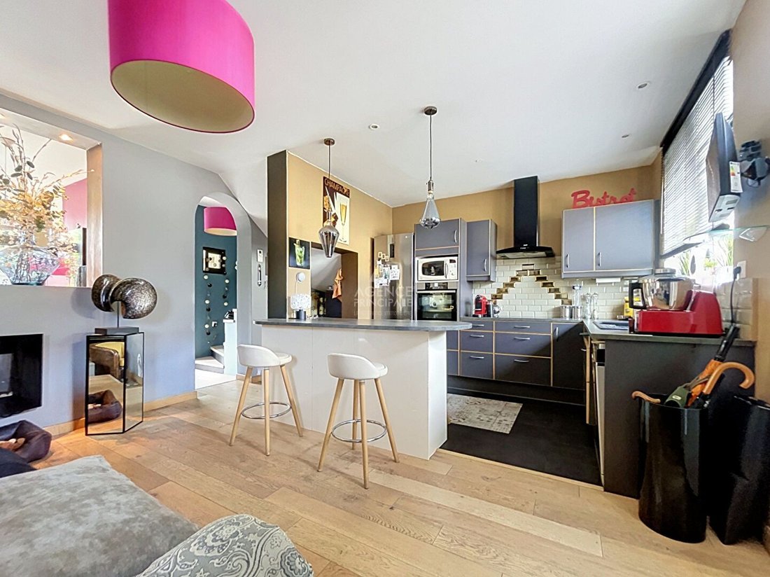 House in Chatou, Ile-de-France, France 3 - 18459051