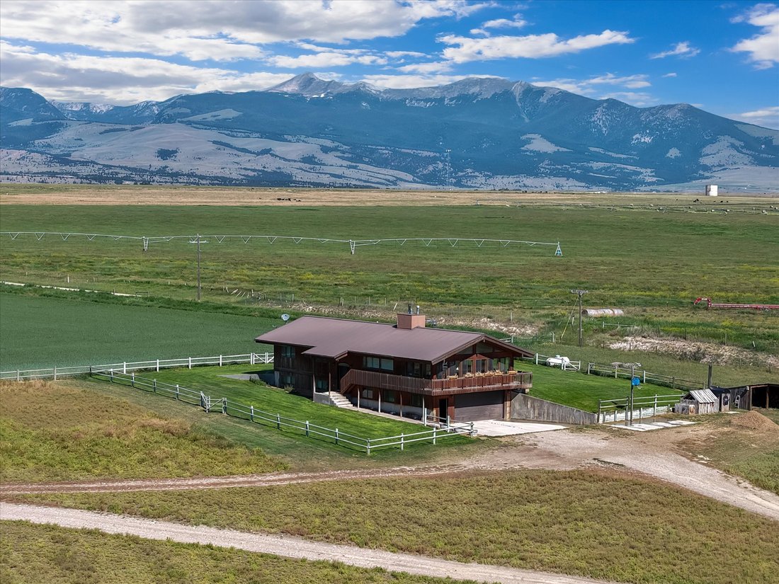 House in Anaconda, Montana, United States 4 - 17394763