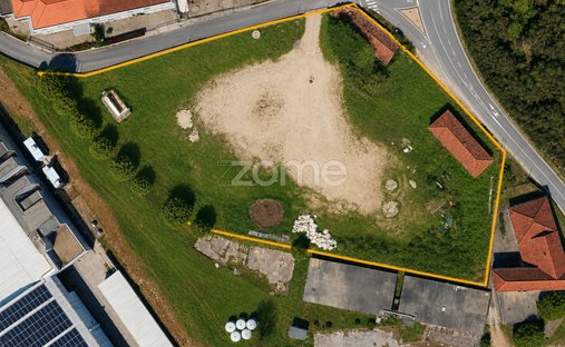 Land in Brito, Braga, Portugal 1