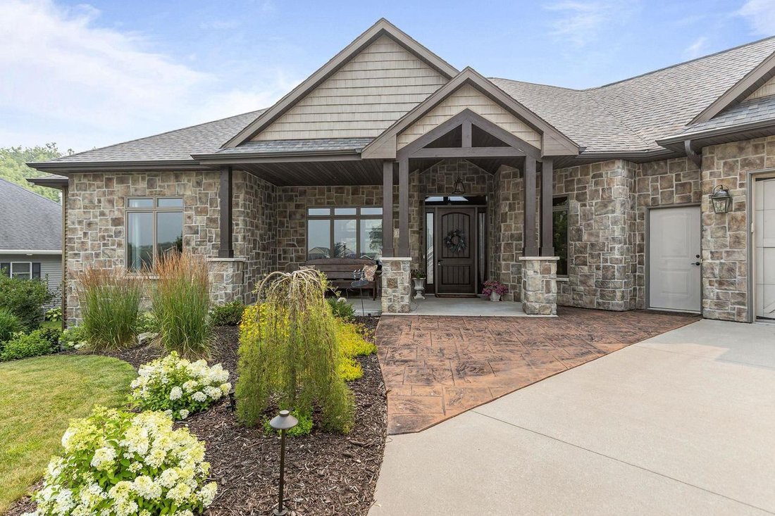 House in Neenah, Wisconsin, United States 2 - 18458887