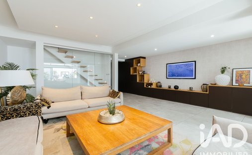 House in Le Genette, La Rochelle, France 1