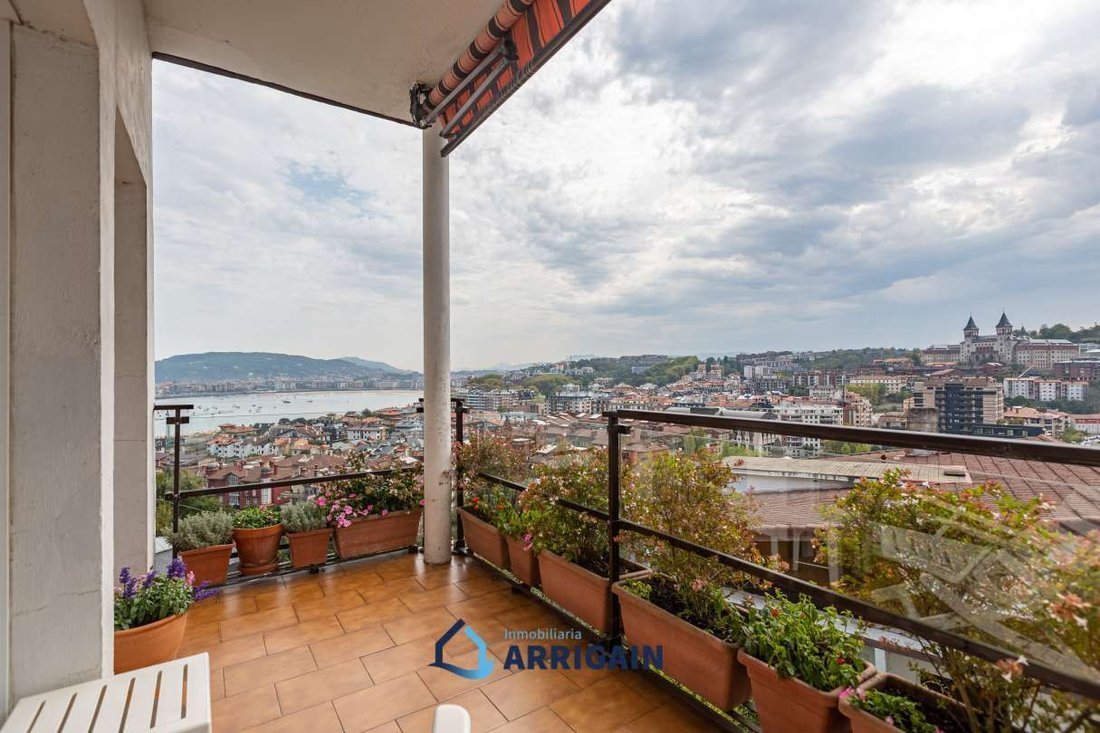 Apartment in Mendebaldea, Donostia-San Sebastian, Spain 5 - 18455493