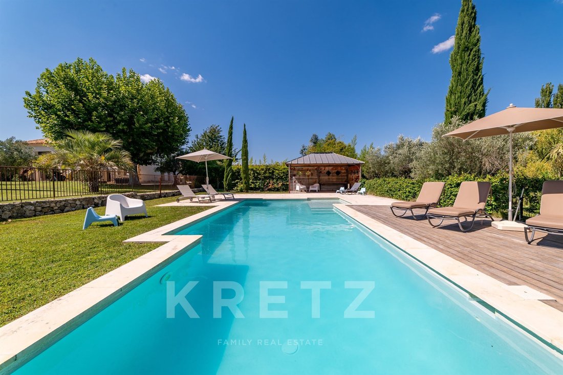 Country House in Le Tholonet, Provence-Alpes-Côte d'Azur, France 2 - 18457156