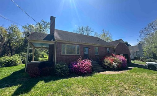 House in Charlottesville, Virginia, United States 1