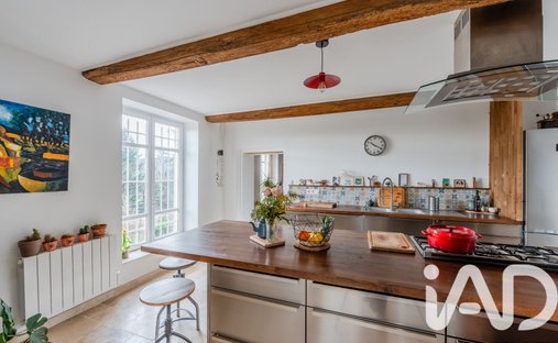 Apartment in Claveisolles, Auvergne-Rhône-Alpes, France 1