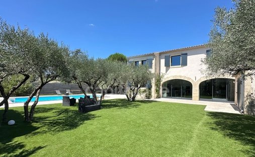 House in Arrondissement of Nimes, Occitania, France 1