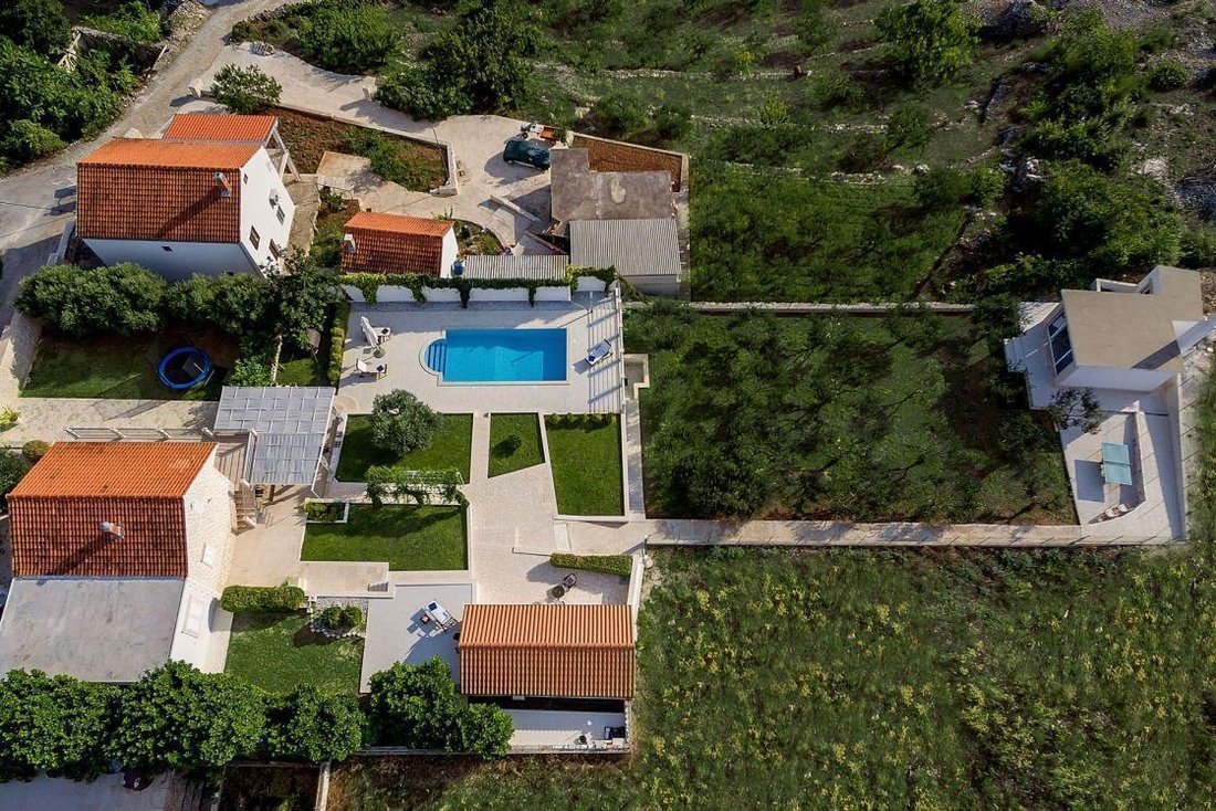 Villa en Supetar, Split-Dalmacia, Croacia 2 - 18460702
