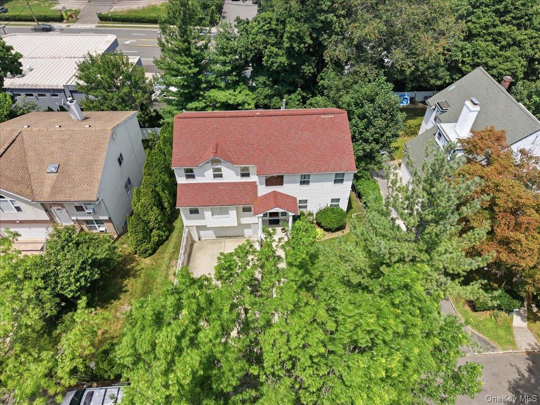 House in Great Neck, New York, United States 5 - 18406979