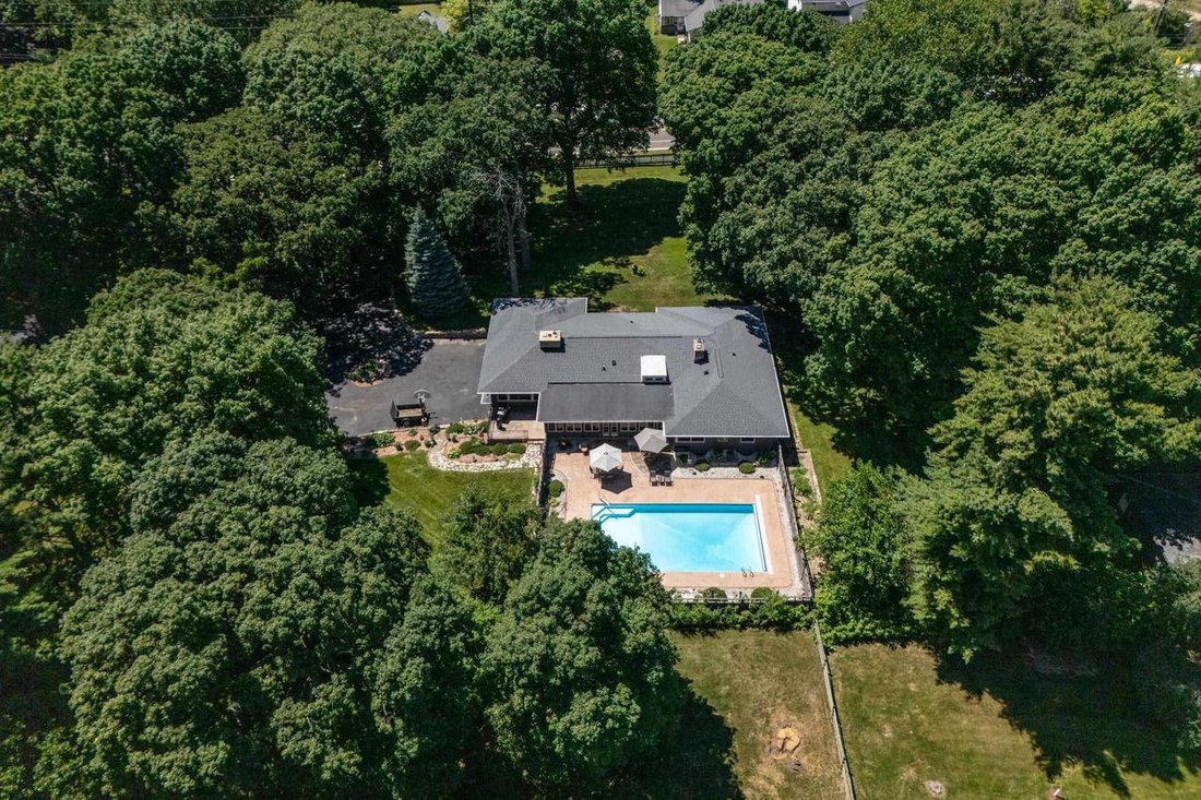 House in Sun Prairie, Wisconsin, United States 1 - 18458862