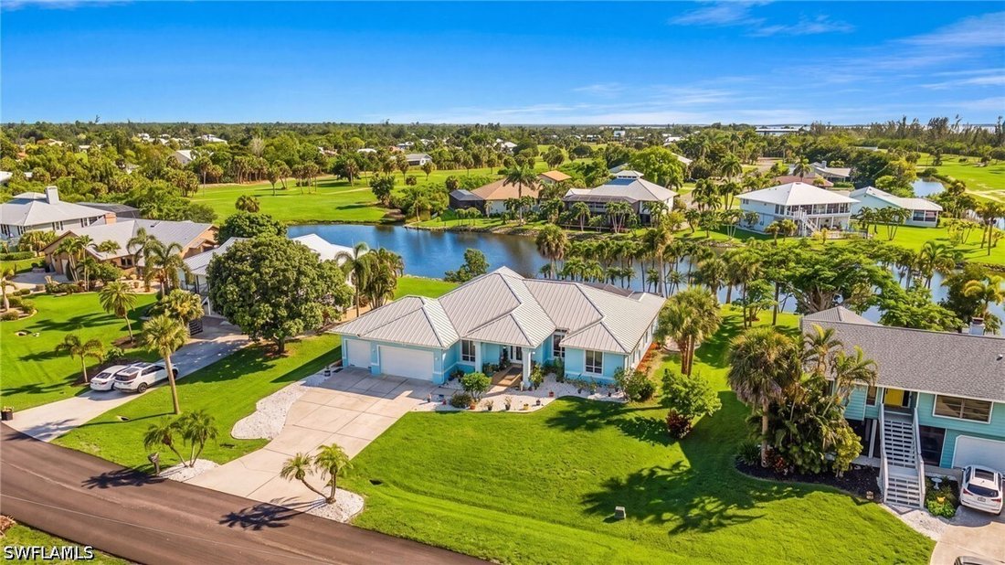 House in Bokeelia, Florida, United States 1 - 18455424