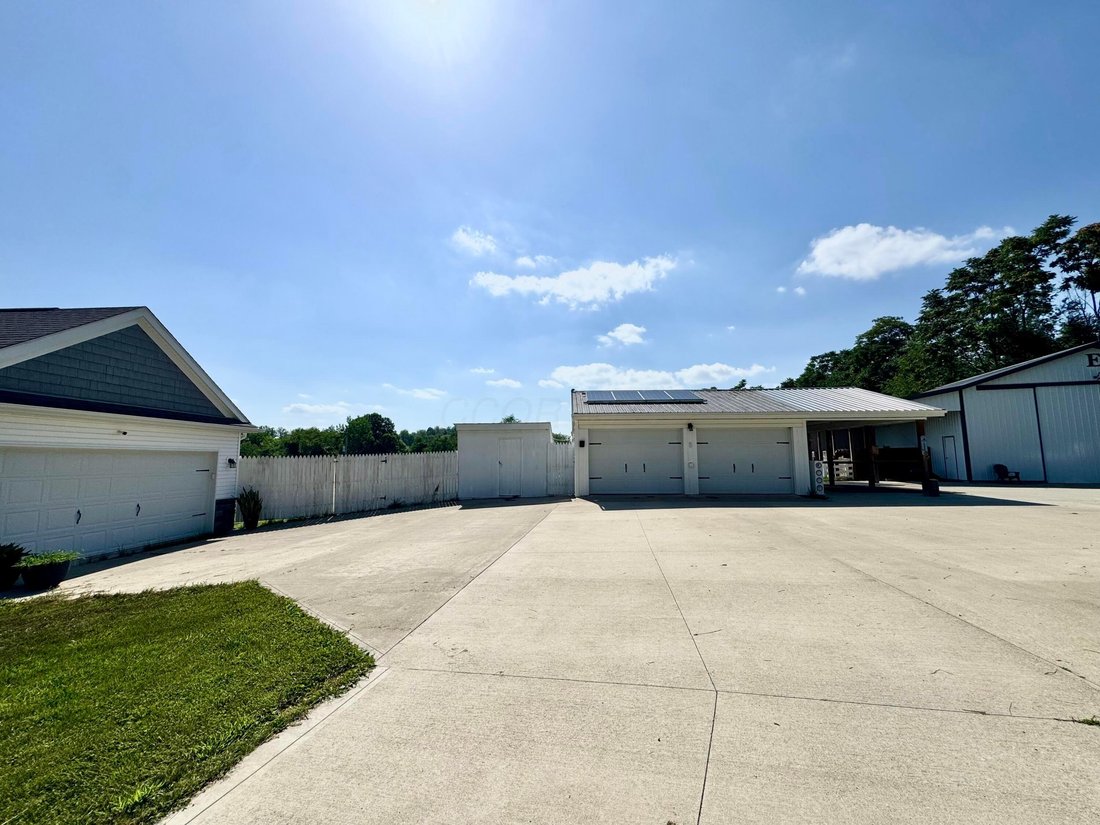 House in New Lexington, Ohio, United States 3 - 18466261