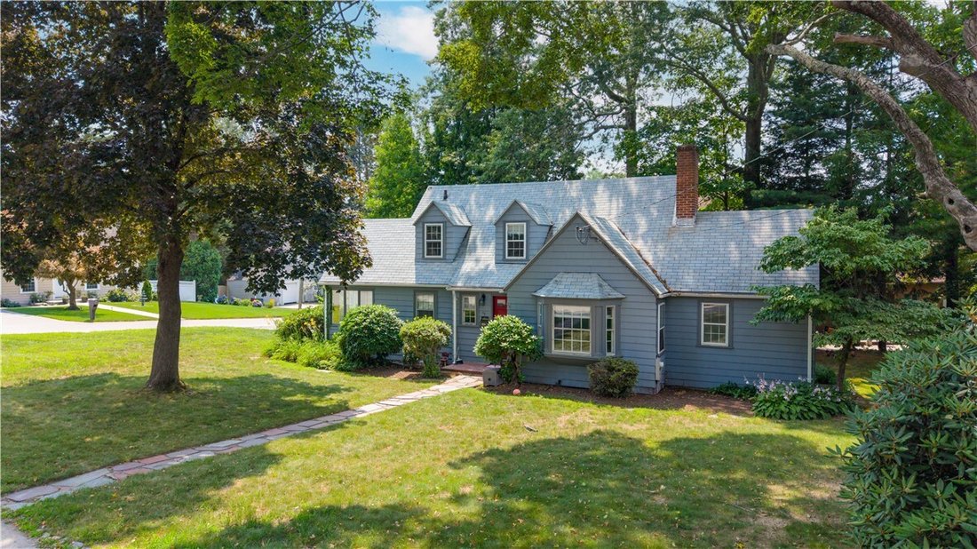 House in Cranston, Rhode Island, United States 2 - 18458407