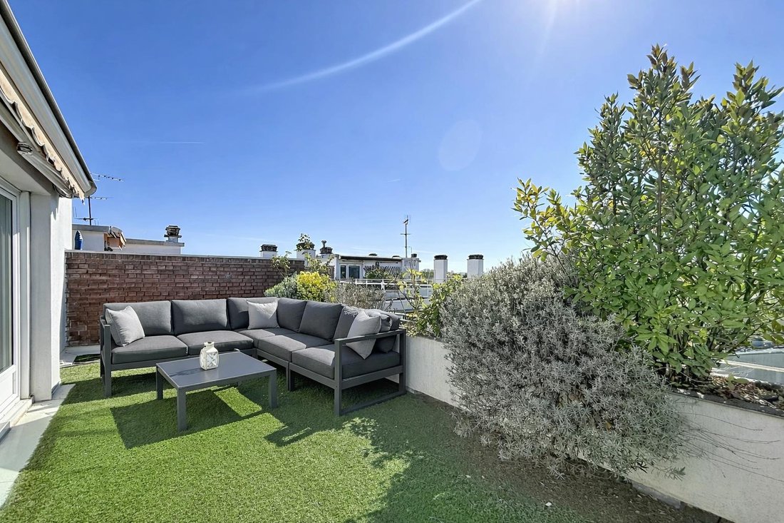 Apartment in Chatou, Ile-de-France, France 1 - 18459067
